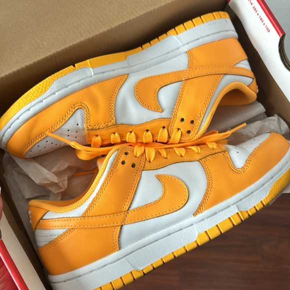 2021 Wmns Dunk Low 'Laser Orange' - Picture 4 of 7